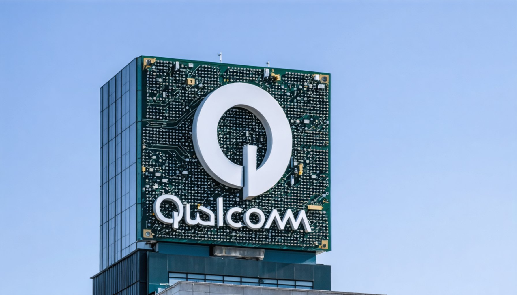 Why Investors Are Betting Big on Qualcomm: Uncovering the Surge in Stock Holdings